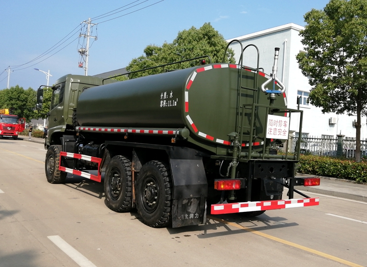 東風(fēng)六驅(qū)260馬力-越野綠化噴灑車