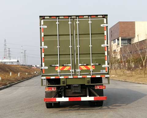 國六-六驅(qū)越野廂式運輸車