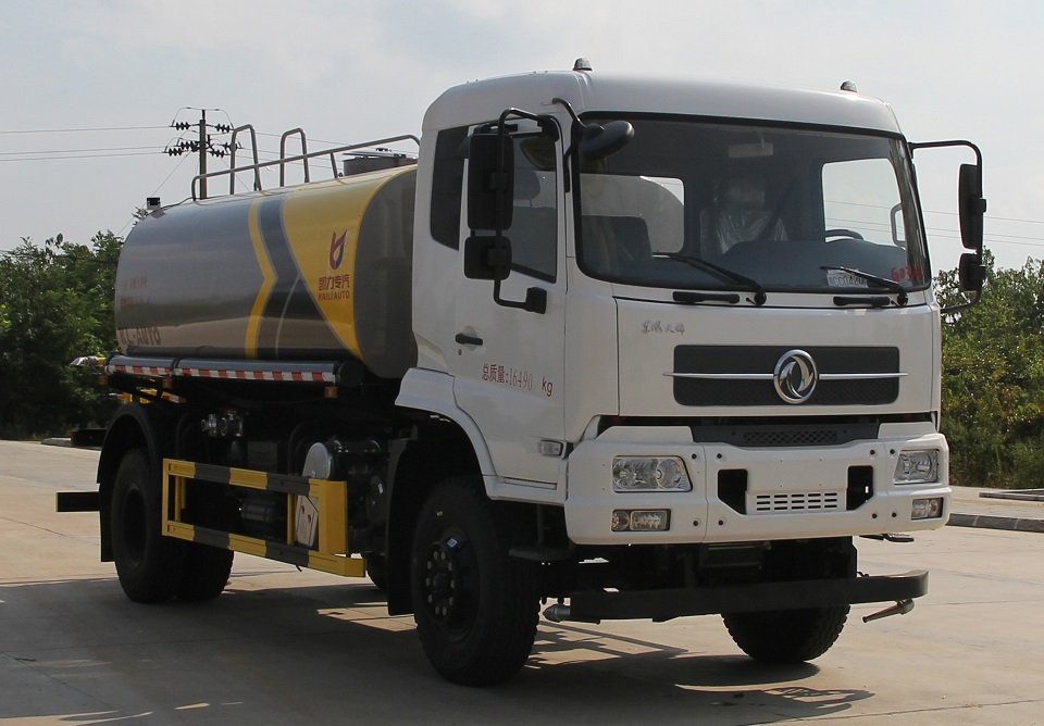 KLF5160GPSDF6型 四驅(qū)綠化噴灑車(chē)