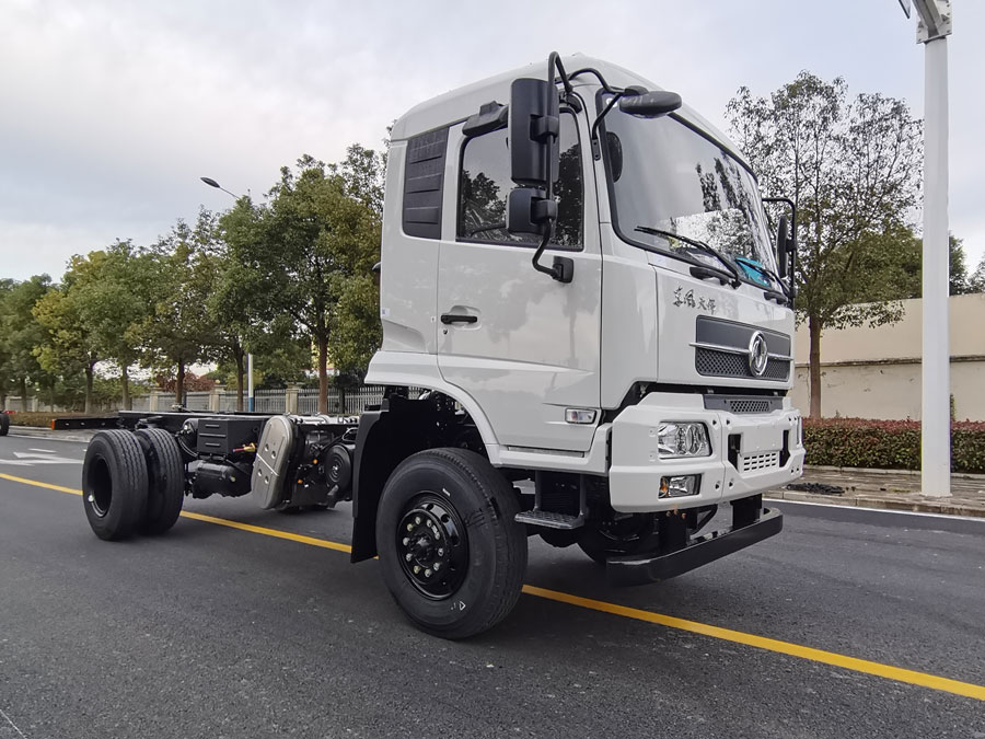 KLF5160GPSDF6型 四驅(qū)綠化噴灑車